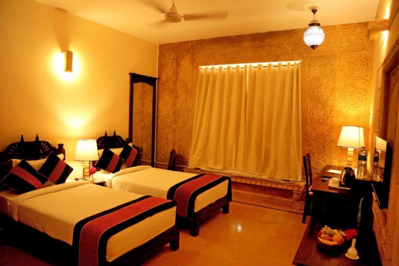 Hotel Golden Safari Jaisalmer ジャイサルメール エクステリア 写真