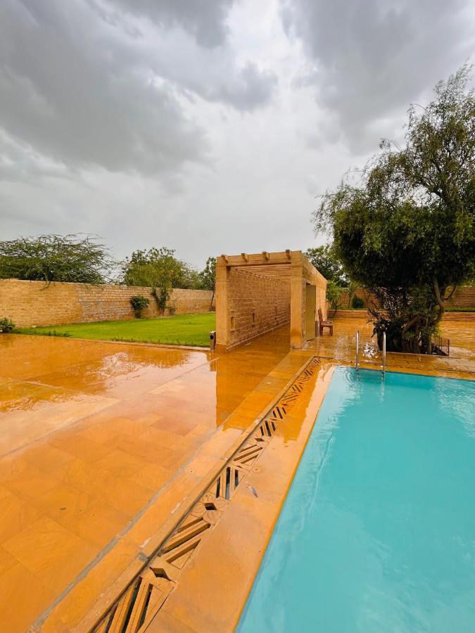 Hotel Golden Safari Jaisalmer ジャイサルメール エクステリア 写真